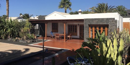 SPACIOUS VILLA WITH PRIVATE POOL CLOSE TO PAPAGAYO BEACHES