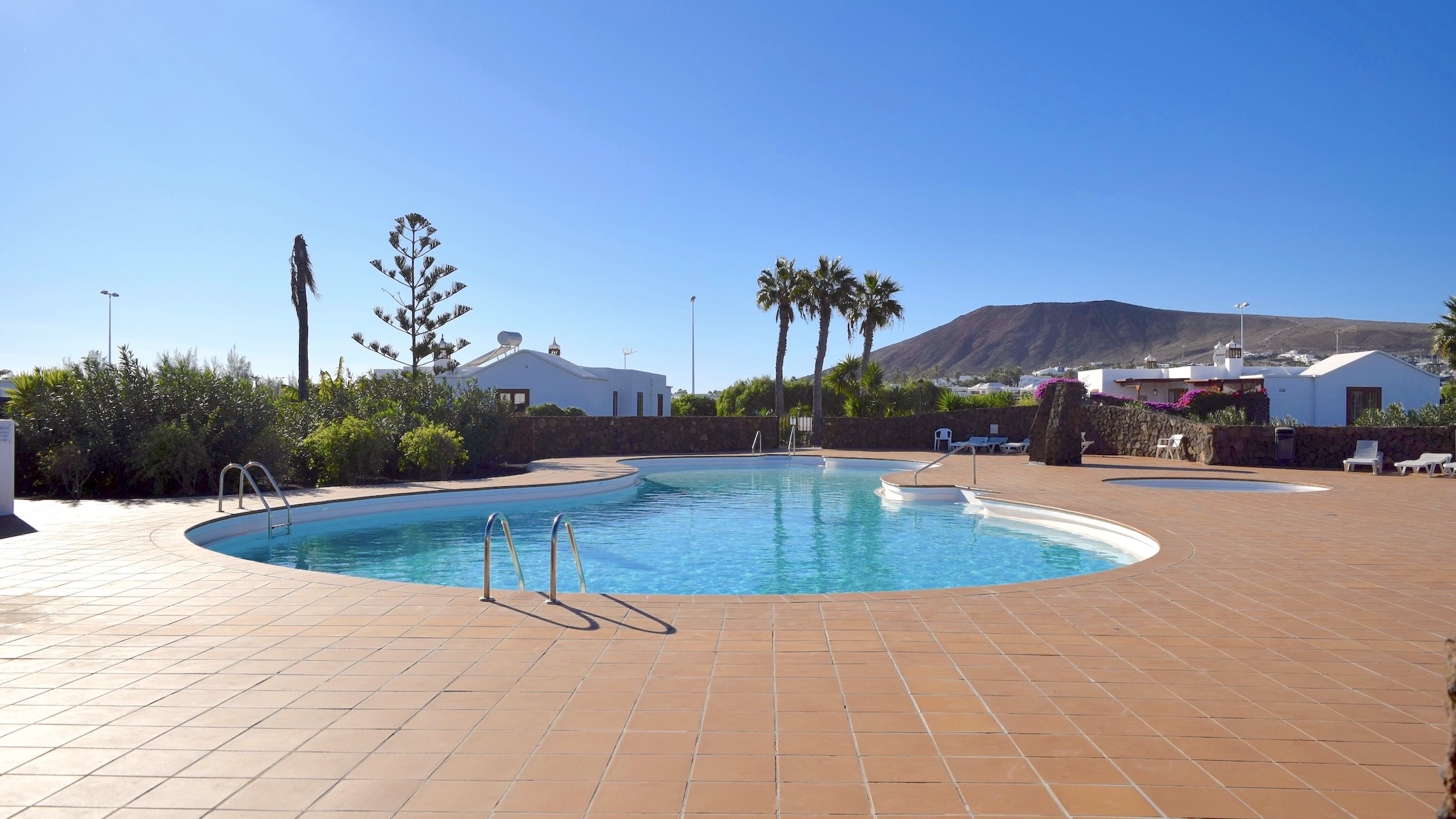 Charming Villa close to the Center of Playa Blanca